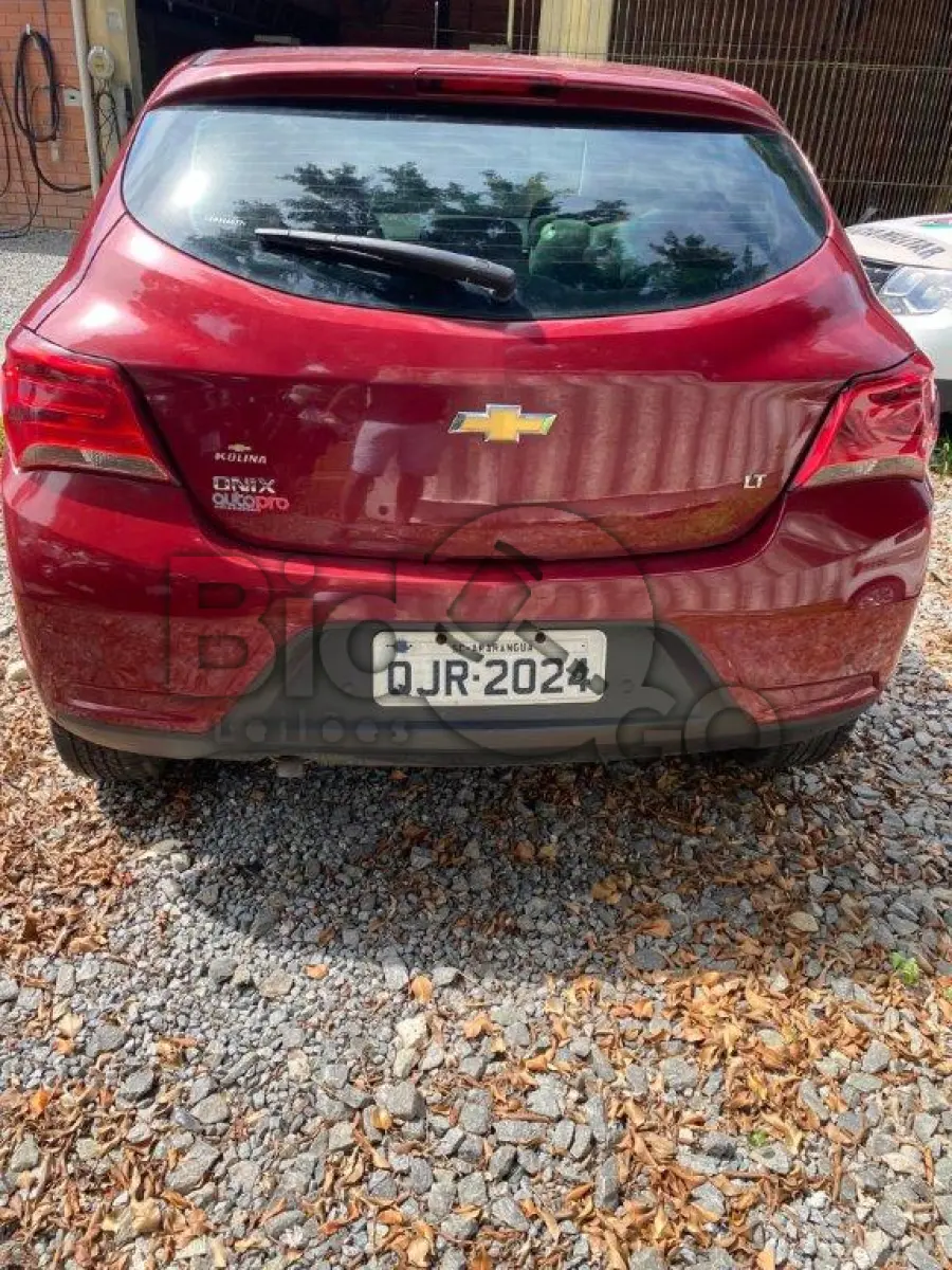 LOTE 025 - Espécie: PASSAGEIRO / Marca: CHEVROLET / Modelo: ONIX 1.0MT LT / Placa: QJR2024 / UF: SC / Município: Araranguá / Ano fabricação: 2019 / Ano modelo: 2019 / Cor: VERMELHA / Chassi: 9BGKS48U0KG366677 / Motor: JTSSH2513 / RENAVAM: 01193023219