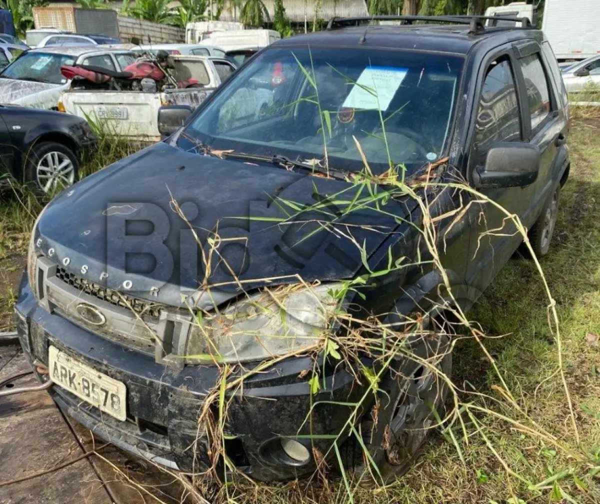 LOTE 008 - Espécie: MISTO / Marca: FORD / Modelo: ECOSPORT XL 1.6FLEX / Placa: ARK8578 / UF: SC / Município: Joinville / Ano fabricação: 2009 / Ano modelo: 2009 / Cor: PRETA / Chassi: 9BFZE55P998530774 / Motor: QF9A98530774 / RENAVAM: 00149952074
