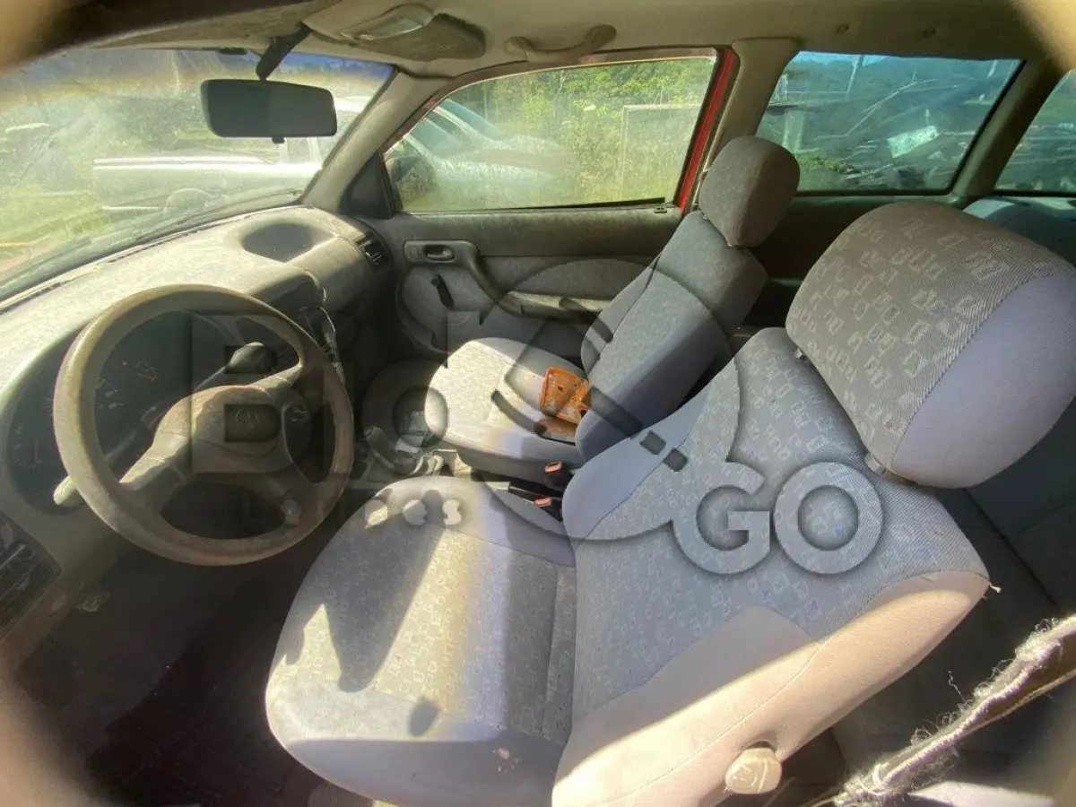 LOTE 027 - Espécie: PASSAGEIRO / Marca: VW / Modelo: PARATI CL 1.6 MI / Placa: LYY7395 / UF: SC / Município: Timbó / Ano fabricação: 1997 / Ano modelo: 1997 / Cor: VERMELHA / Chassi: 9BWZZZ379VT144970 / Motor: UND099703 / RENAVAM: 00679596828