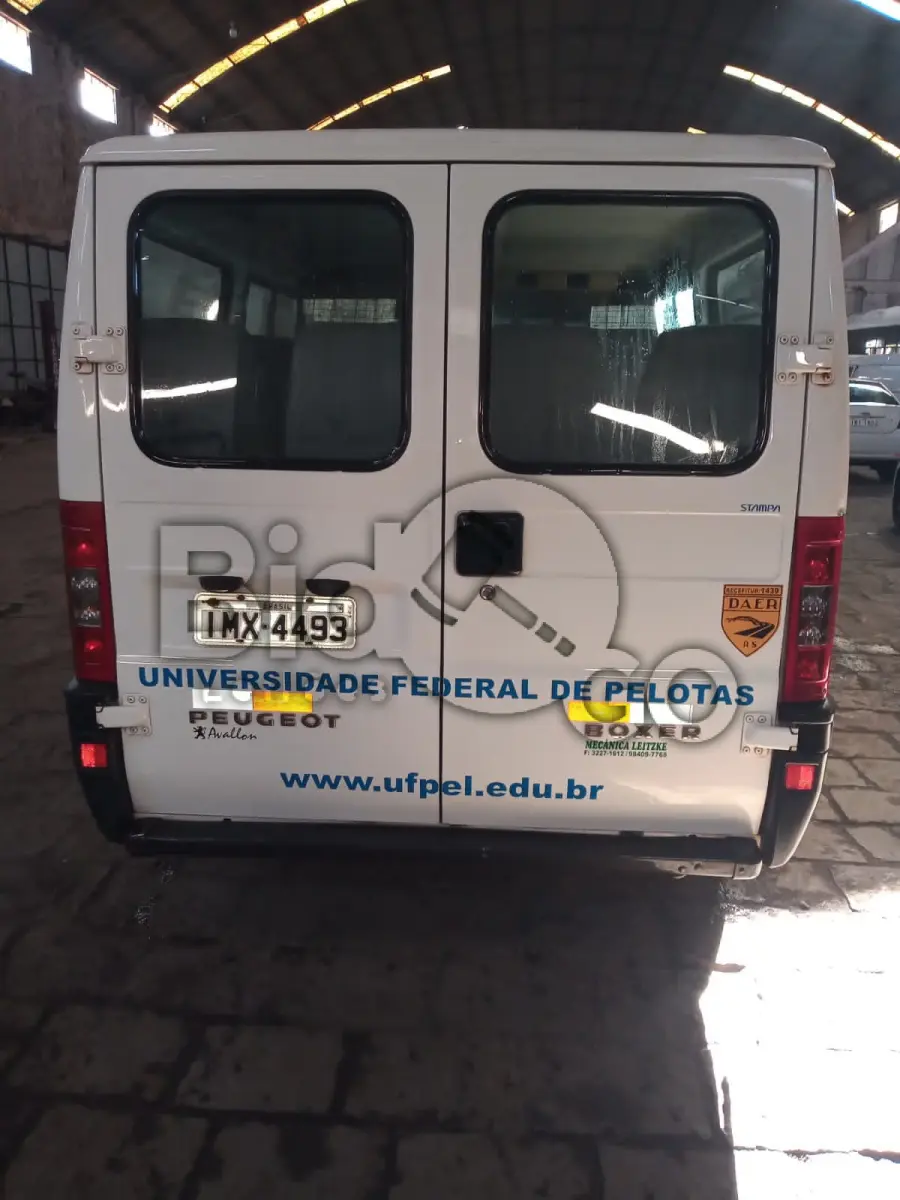 LOTE 018 - PEUGEOT/BOXER M33OM HDI, Ano/modelo: 2005/2006, Placa: IMX4493, Chassi: 936ZBPMMB62000919, RENAVAM: 874179378, Tipo: Microônibus, Cor: Branca, Espécie: Passageiro, Motor: 1022094115866