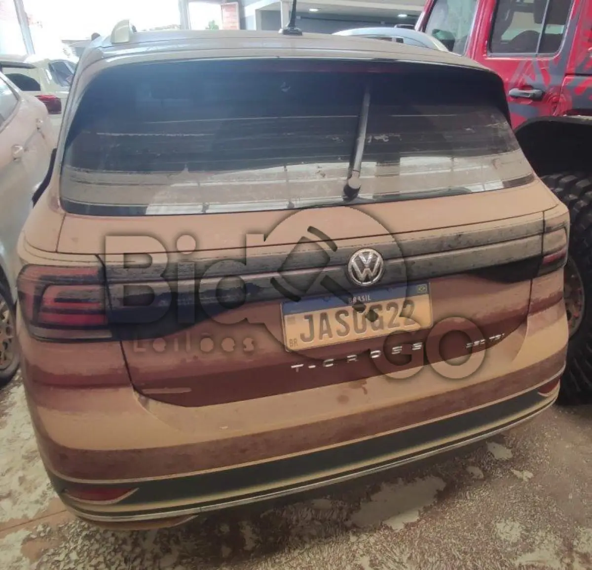 LOTE 001 - Espécie: PASSAGEIRO / Marca: VW / Modelo: T CROSS HL TSI AE / Placa: JAS0G22 / UF: RS / Município: Caxias do Sul / Ano fabricação: 2021 / Ano modelo: 2021 / Cor: MARROM / Chassi: 9BWBJ6BF4M4064833 / Motor: CWL099139 / RENAVAM: 01263081336 *AFETADO POR ENCHENTE