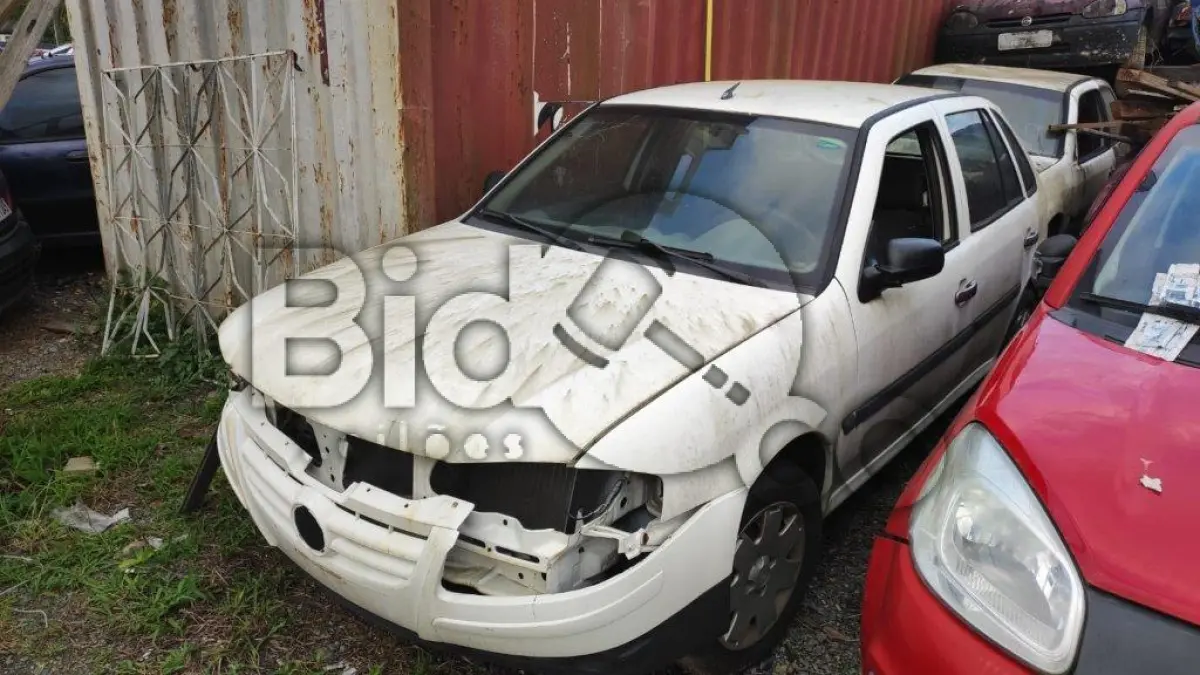 LOTE 059 - Espécie: PASSAGEIRO / Marca: VW / Modelo: GOL 1.0 / Placa: NGR6907 / UF: PR / Município: São José dos Pinhais / Ano fabricação: 2007 / Ano modelo: 2008 / Cor: BRANCA / Chassi: 9BWCA05W88T085130 / Motor: BNW333061 / RENAVAM: 00935905006