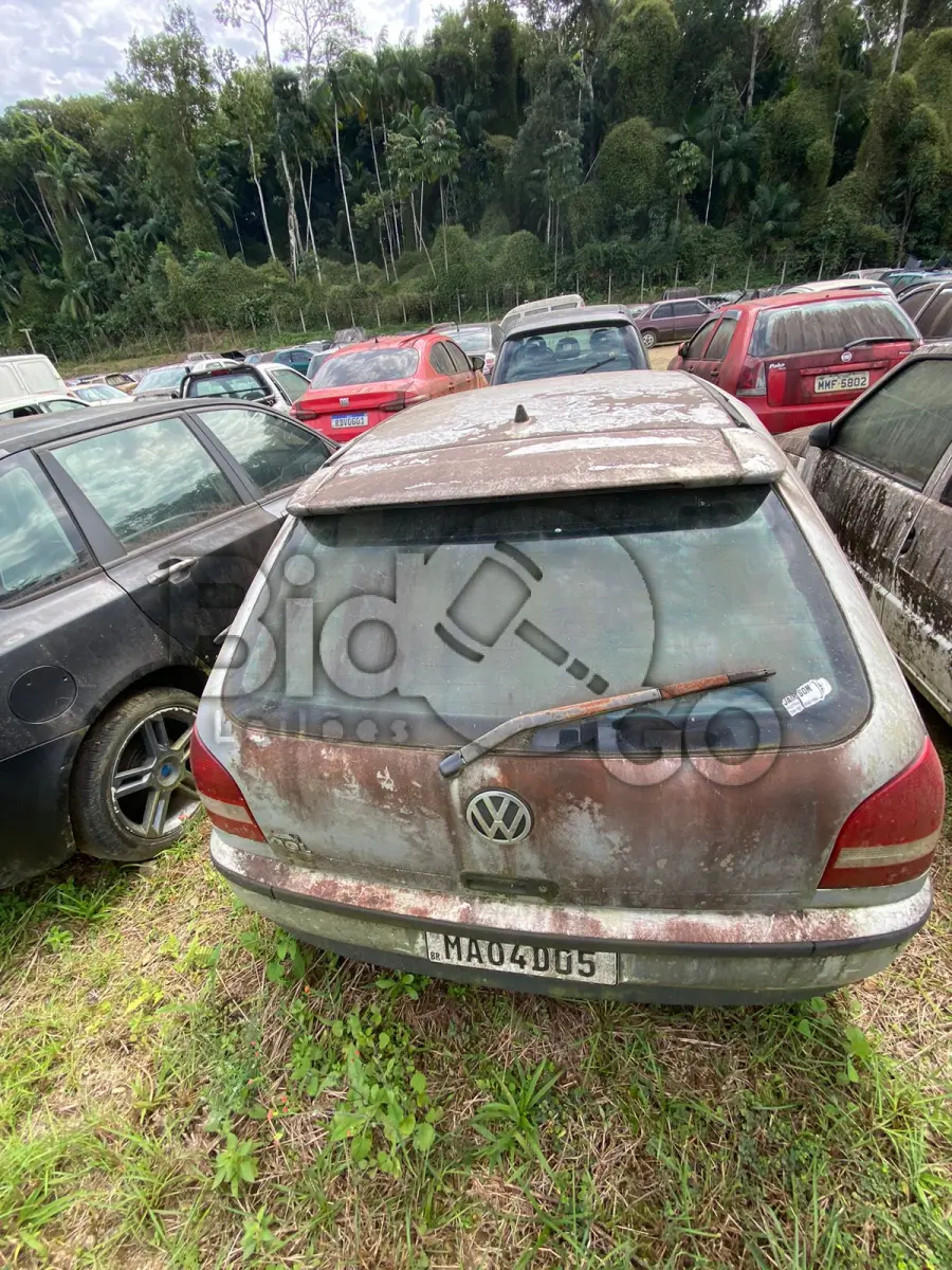 LOTE 002 - Espécie: AUTOMOVEL / Marca: VW / Modelo: GOL 1.6 / Placa: MAO4D05 / UF: SC / Município: Indaial / Ano fabricação: 1999 / Ano modelo: 1999 / Cor: PRATA / Chassi: 9BWZZZ373YT014093 / Motor: UNF100285 / RENAVAM: 721404545