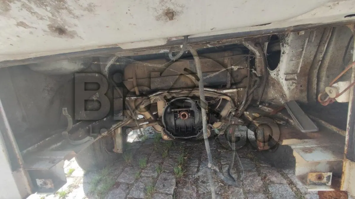 LOTE 013 - VW Kombi, Placa: IIQ4307, Ano/Modelo: 1998/1999, Renavam: 711761256, S/ MOTOR.
