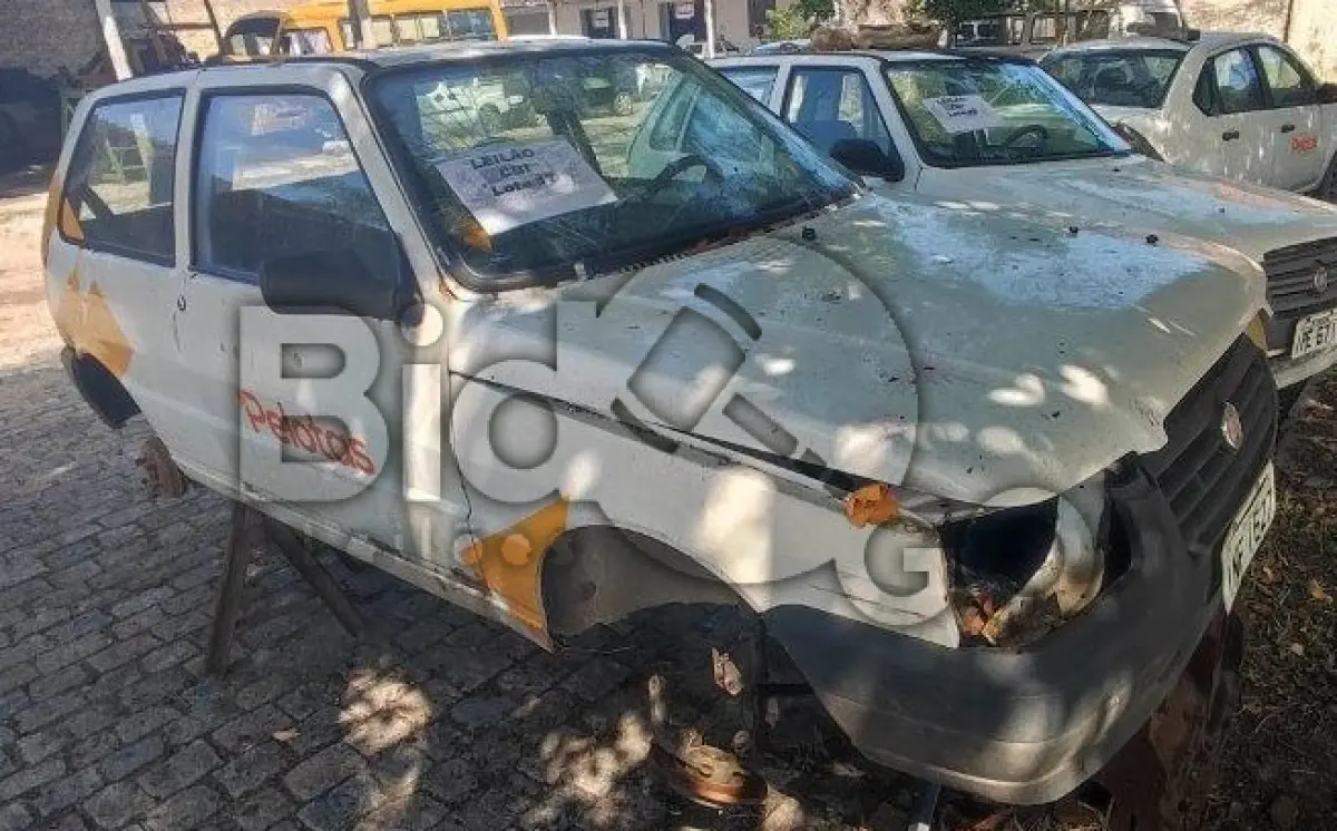 LOTE 017 - FIAT Uno Mille Fire Flex, Placa: INF1627, Ano/Modelo: 2006/2006, Renavam: 889547149, S/ motor.