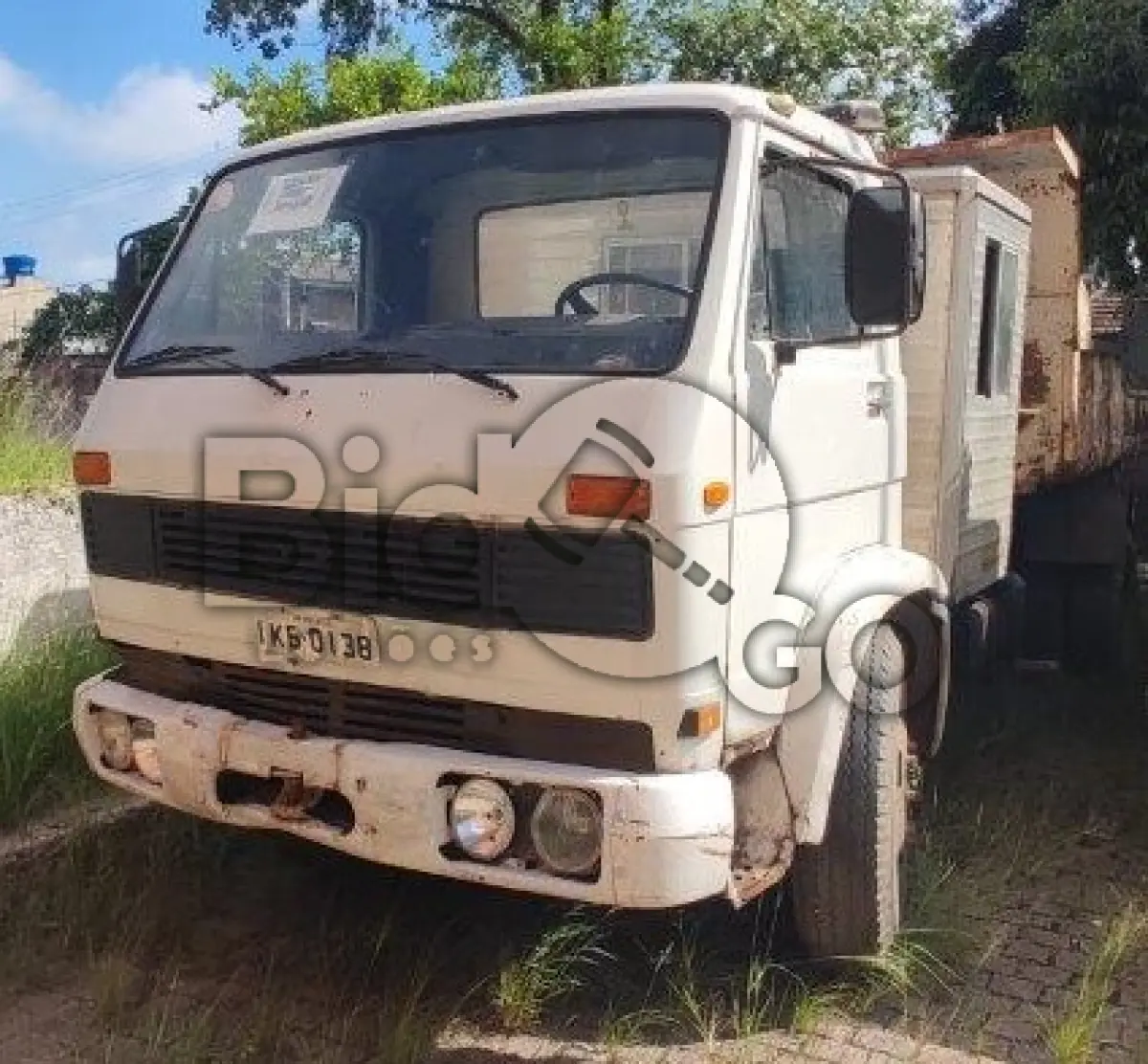 LOTE 023 - CAMINHÃO VW 11.130 – Caçamba, Placa: IKB-0138, Ano/Modelo: 1985/1985, Renavam: 572215924, Chassi: V019934 - C/ motor.
