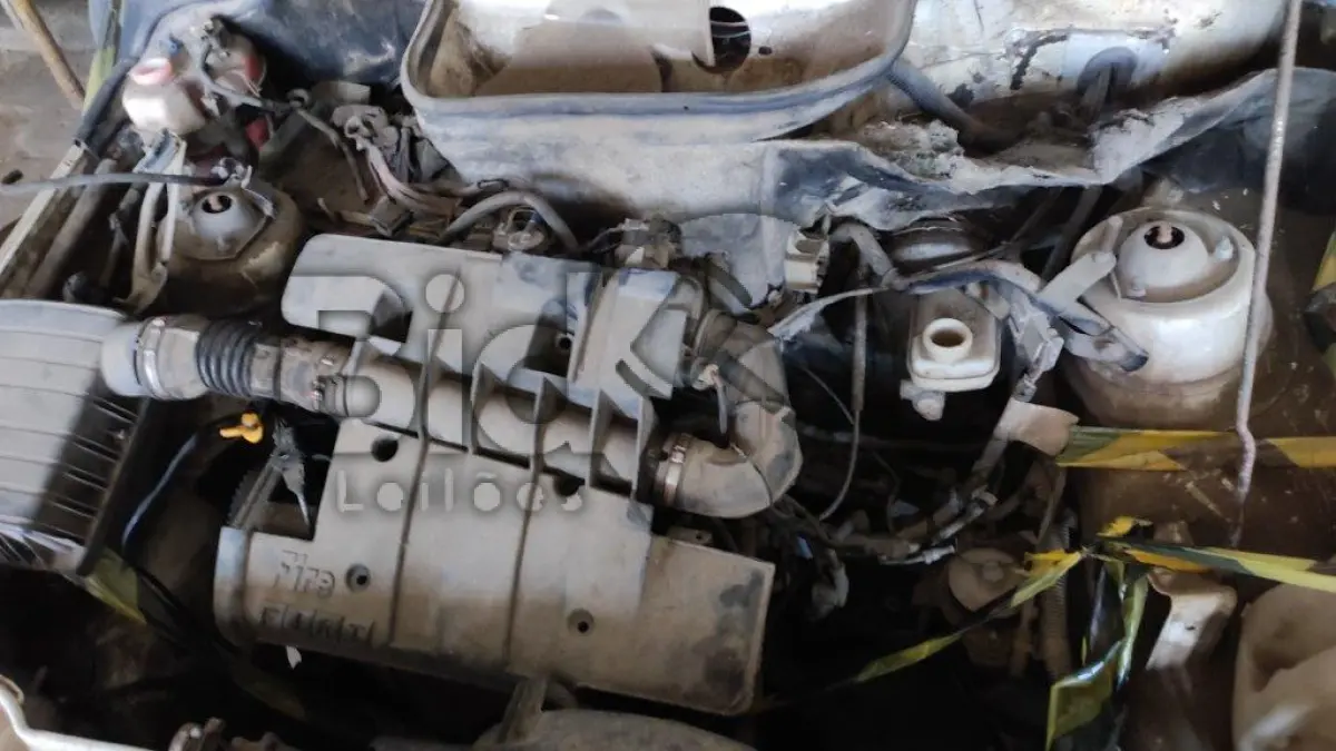 LOTE 016 - FIAT Uno Mille Fire Flex, Placa: INB1215, Ano/Modelo: 2006/2006, Renavam: 881613940, C/ motor.