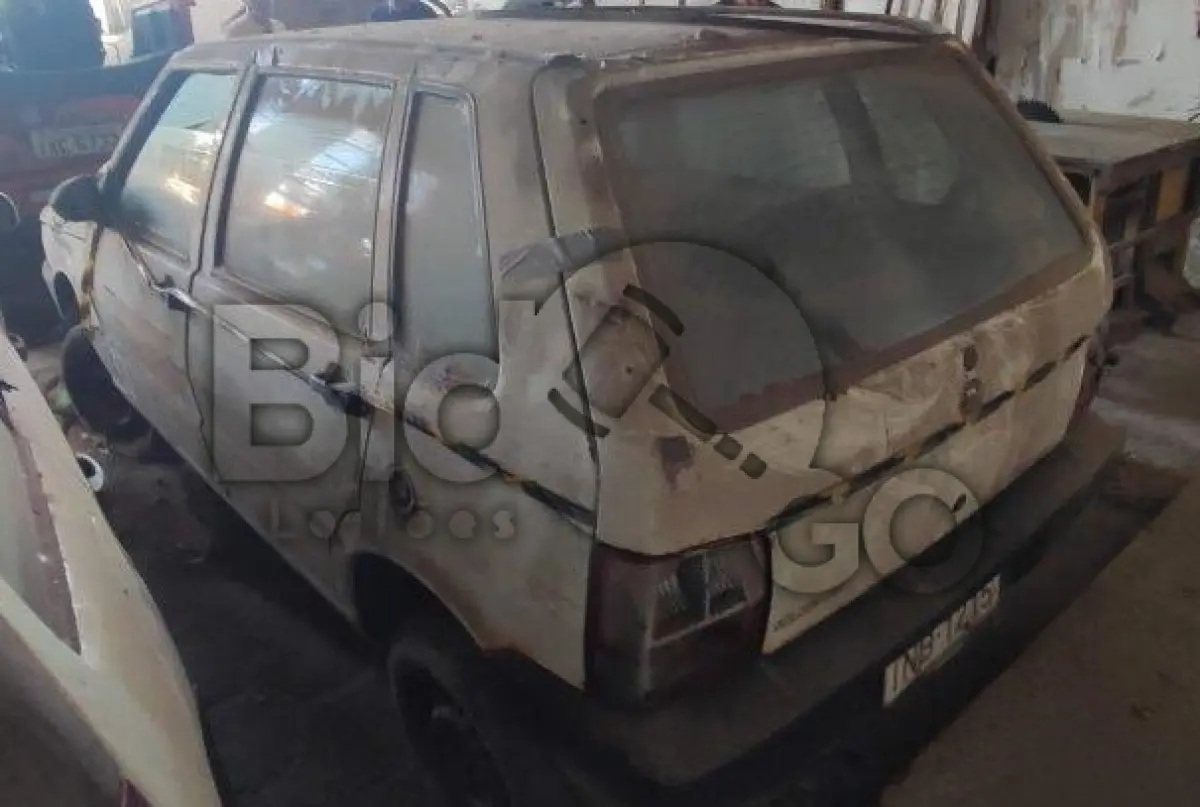 LOTE 016 - FIAT Uno Mille Fire Flex, Placa: INB1215, Ano/Modelo: 2006/2006, Renavam: 881613940, C/ motor.