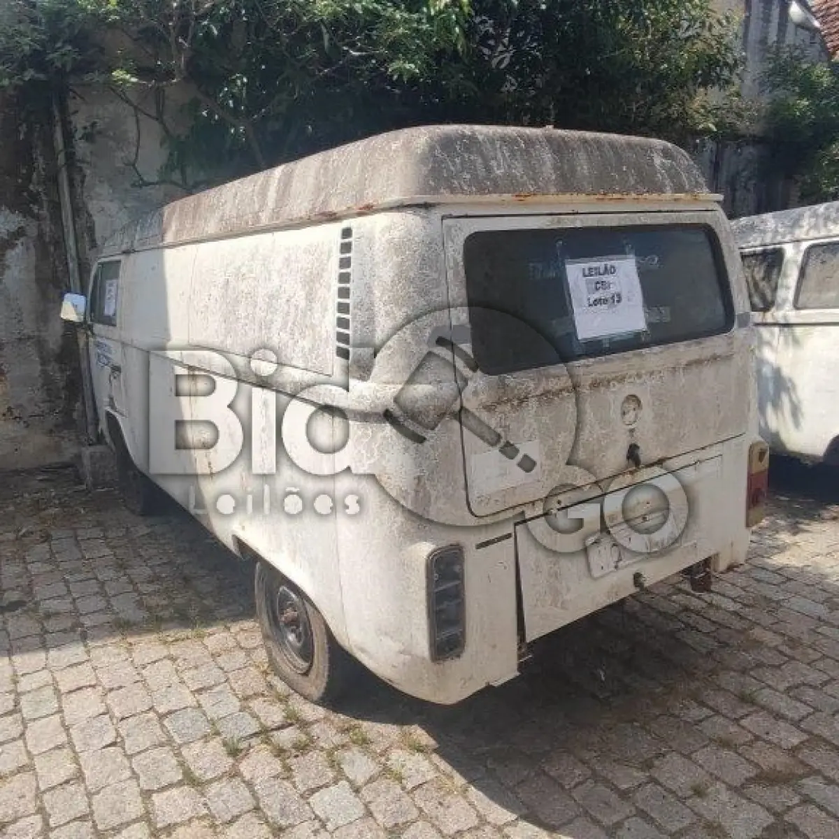 LOTE 013 - VW Kombi, Placa: IIQ4307, Ano/Modelo: 1998/1999, Renavam: 711761256, S/ MOTOR.