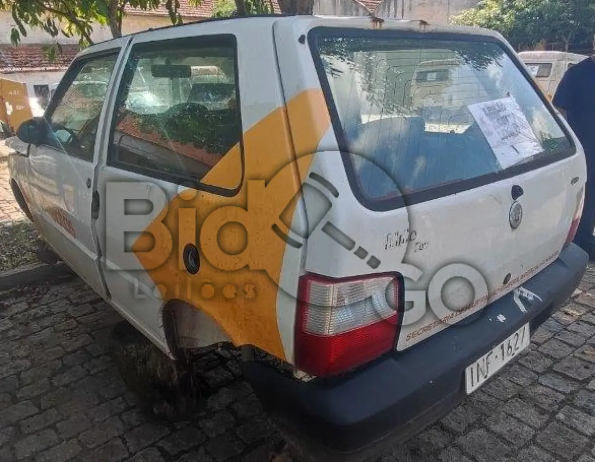 LOTE 017 - FIAT Uno Mille Fire Flex, Placa: INF1627, Ano/Modelo: 2006/2006, Renavam: 889547149, S/ motor.