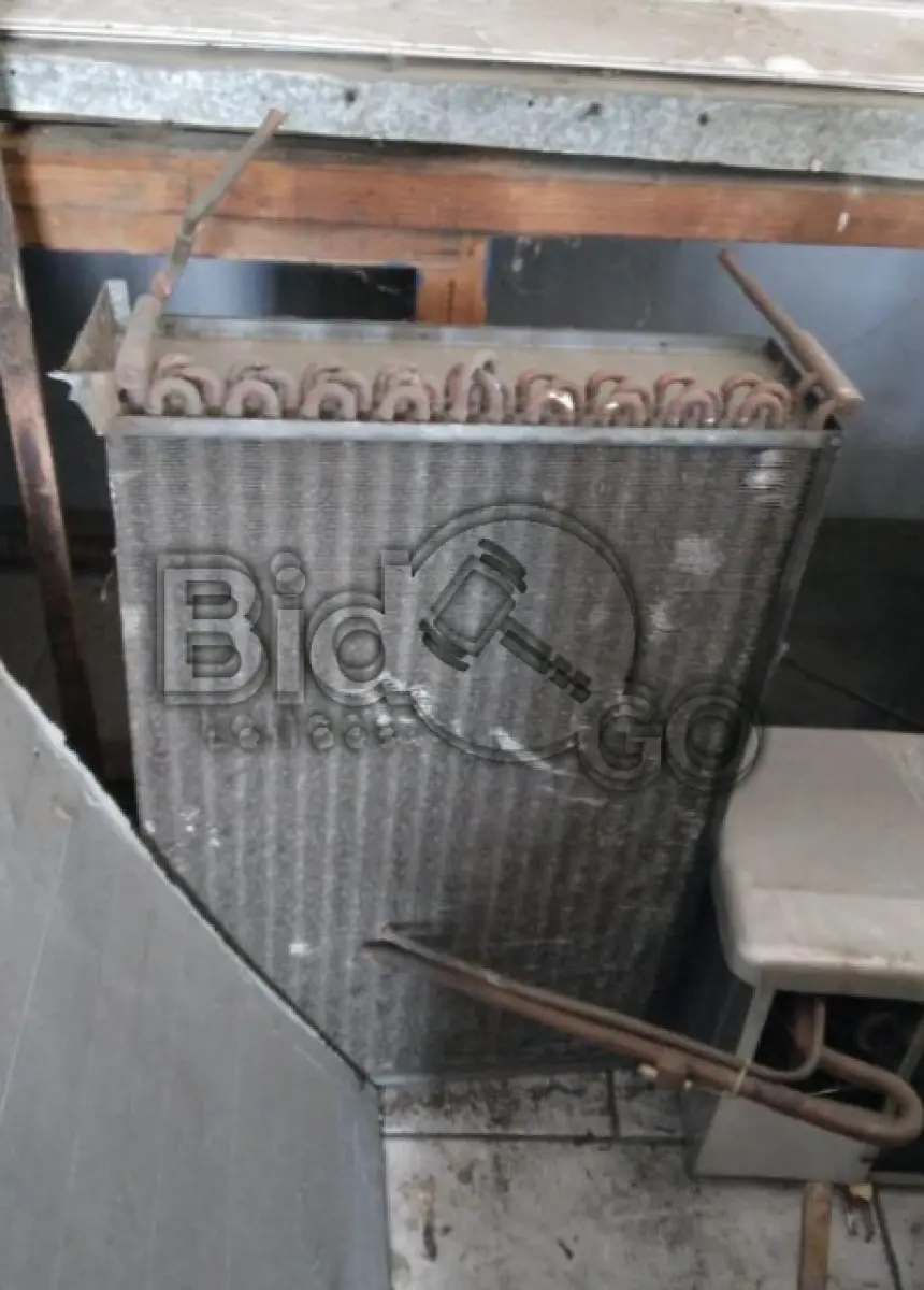 LOTE 005 - Câmara Fria desmontada, Freezers de vacinas.