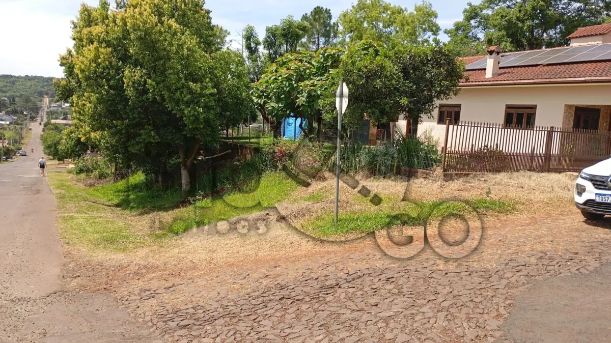 LOTE 028