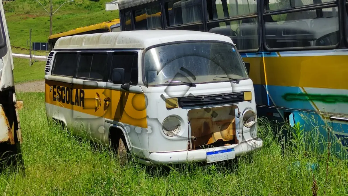 LOTE 017 - Automóvel VW/KOMBI, ano 2012/2012