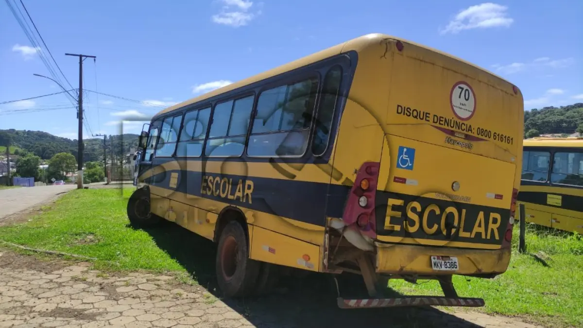 LOTE 007 - Automóvel Ônibus VW/15.190 EOD E. HD ORE, ano 2012/2012