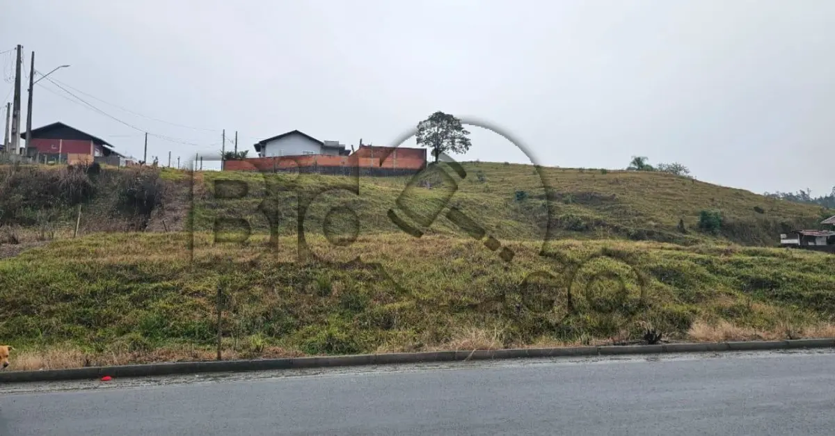 LOTE 014 - TERRENO MUNICIPAL