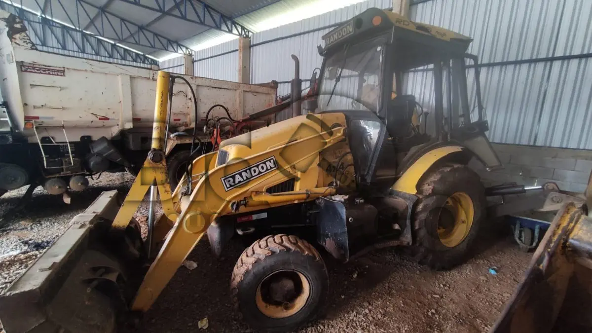 LOTE 004