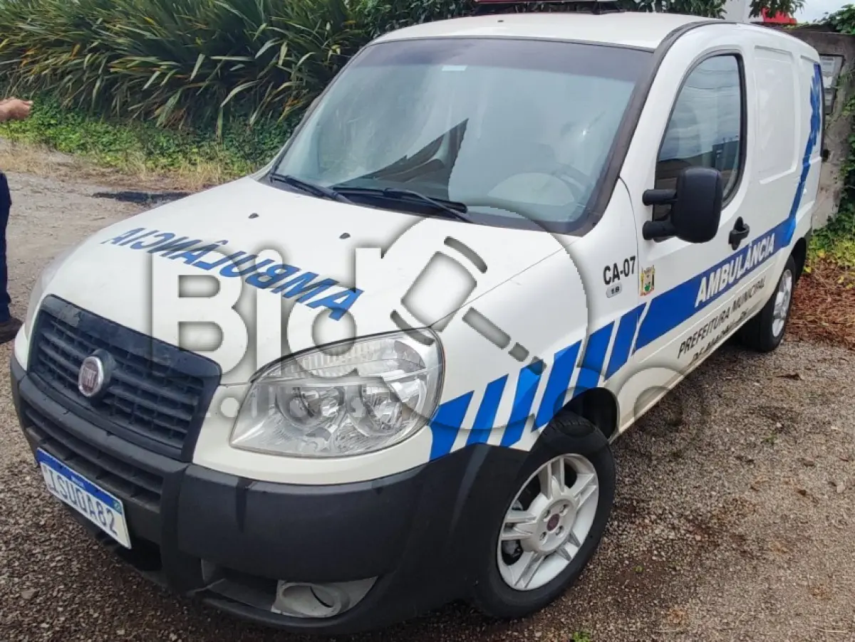 LOTE 010 - AMBULÃNCIA FIAT/DOBLO C F TCA AMB, Ano/modelo: 2011/2012