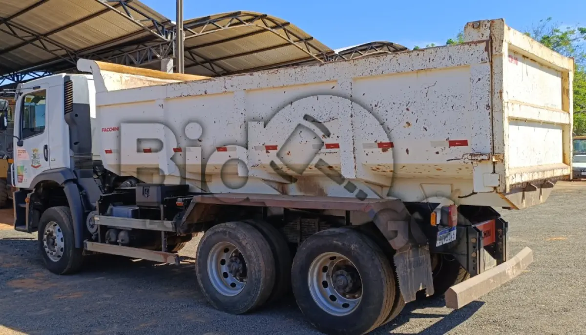 LOTE 019 - CAMINHÃO BASCULANTE VW/26.280 CRM 6X4