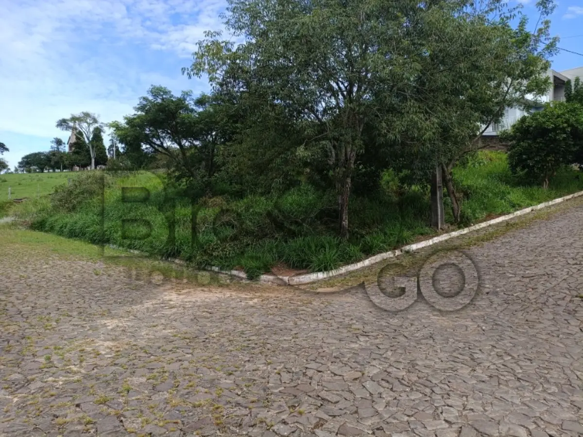 LOTE 002 - Rua Júlio Monzo, Lomba Grande, Terreno: 778,05 m²
