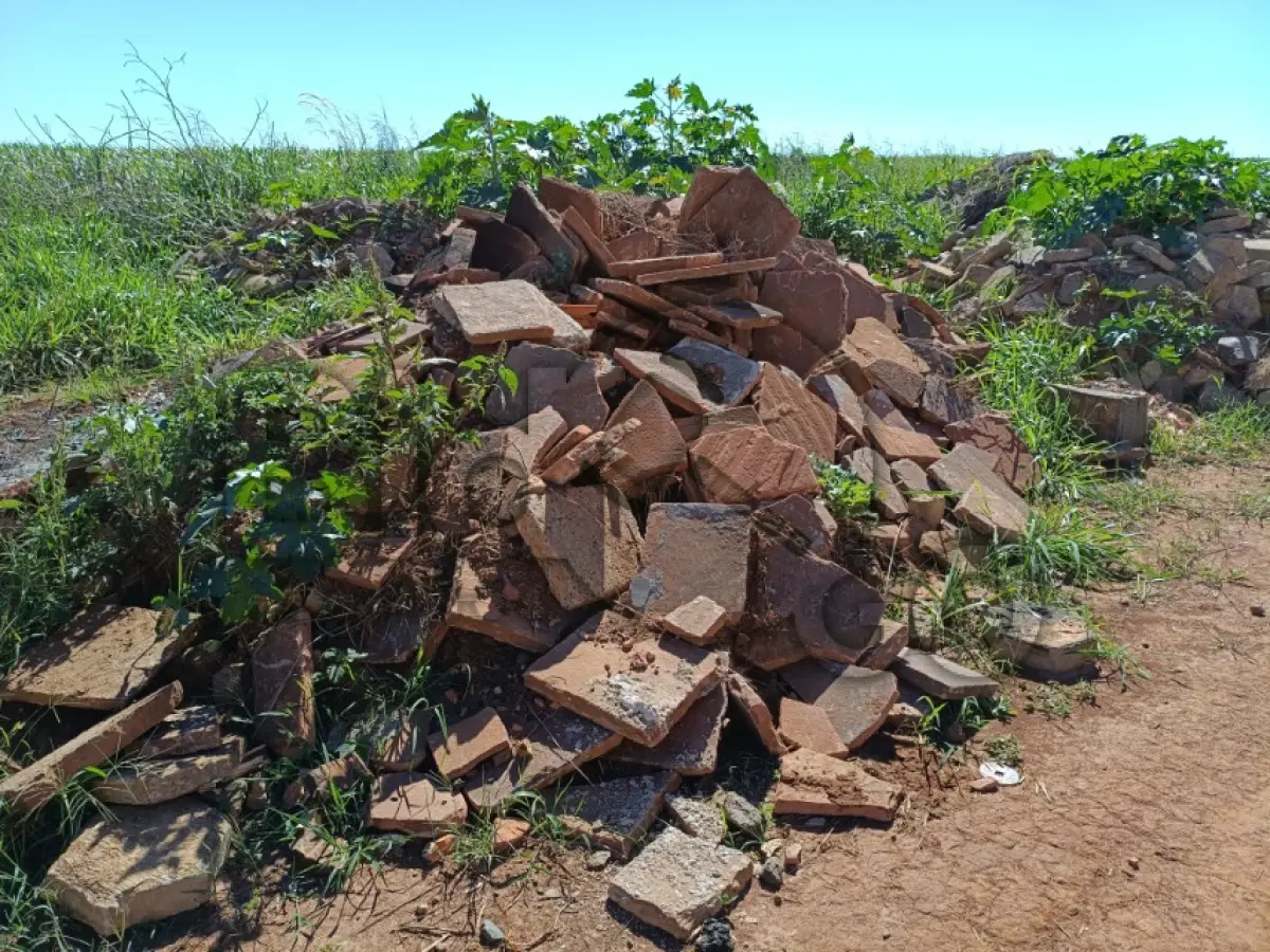 LOTE 022 - 3000m² de lajotas sextavadas