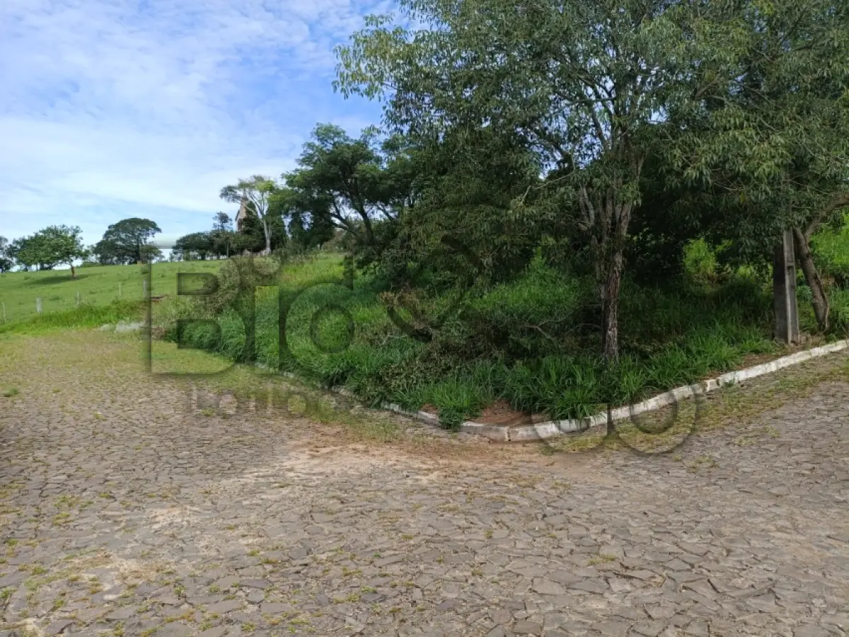 LOTE 002 - Rua Júlio Monzo, Lomba Grande, Terreno: 778,05 m²