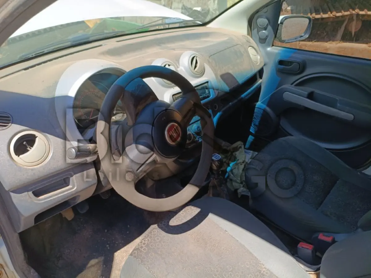 LOTE 005 - AUTOMOVEL FIAT/UNO ECONOMY, Ano/modelo: 2011/2012