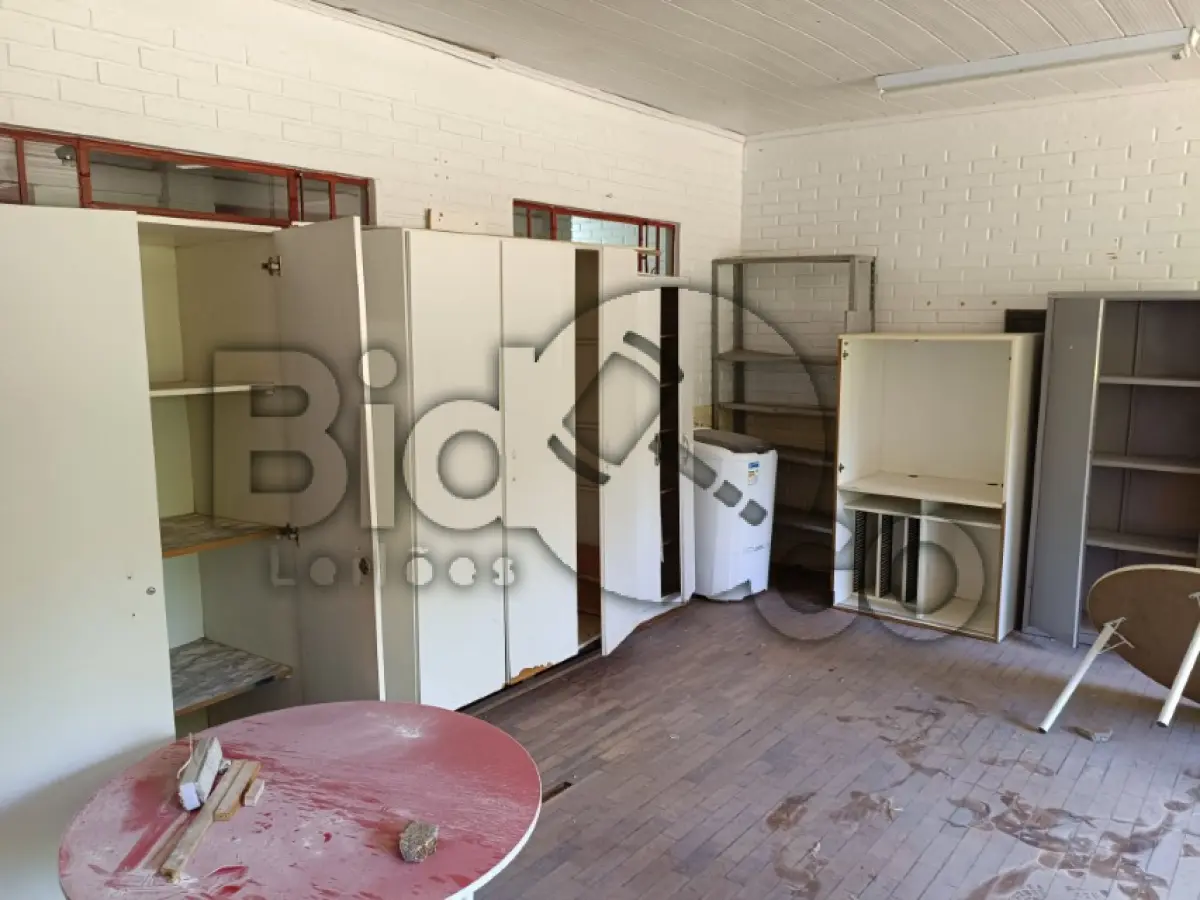 LOTE 002 - SUCATAS DIVERSAS