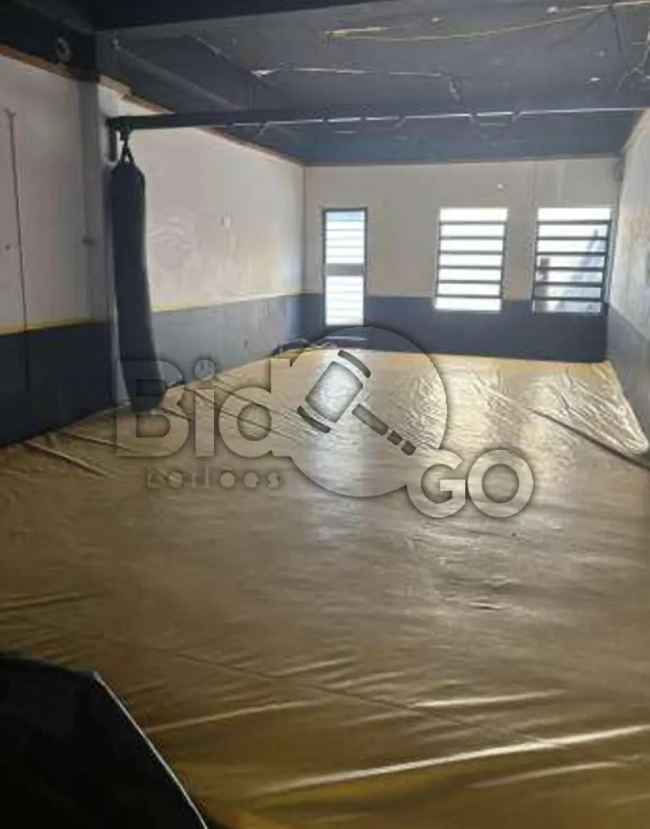 LOTE 001 - CASA DE ALVENARIA