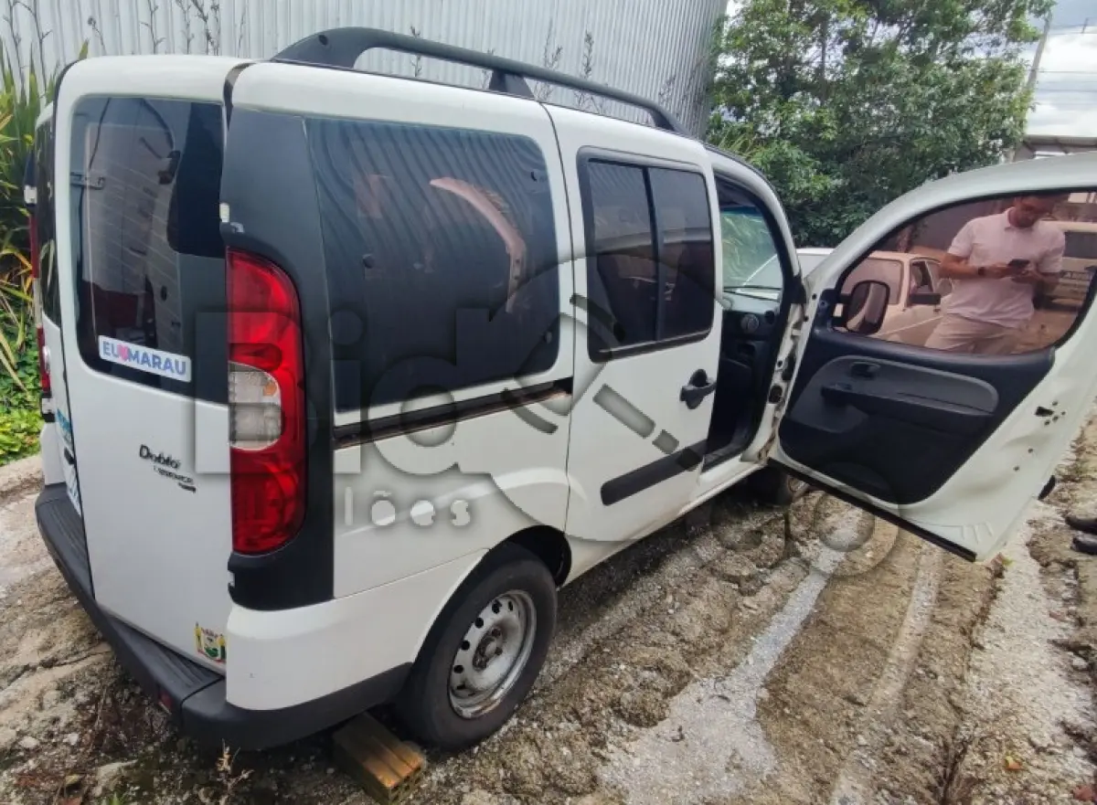 LOTE 007 - AUTOMOVEL FIAT/DOBLO ESSENCE 1.8, Ano/modelo: 2014/2014