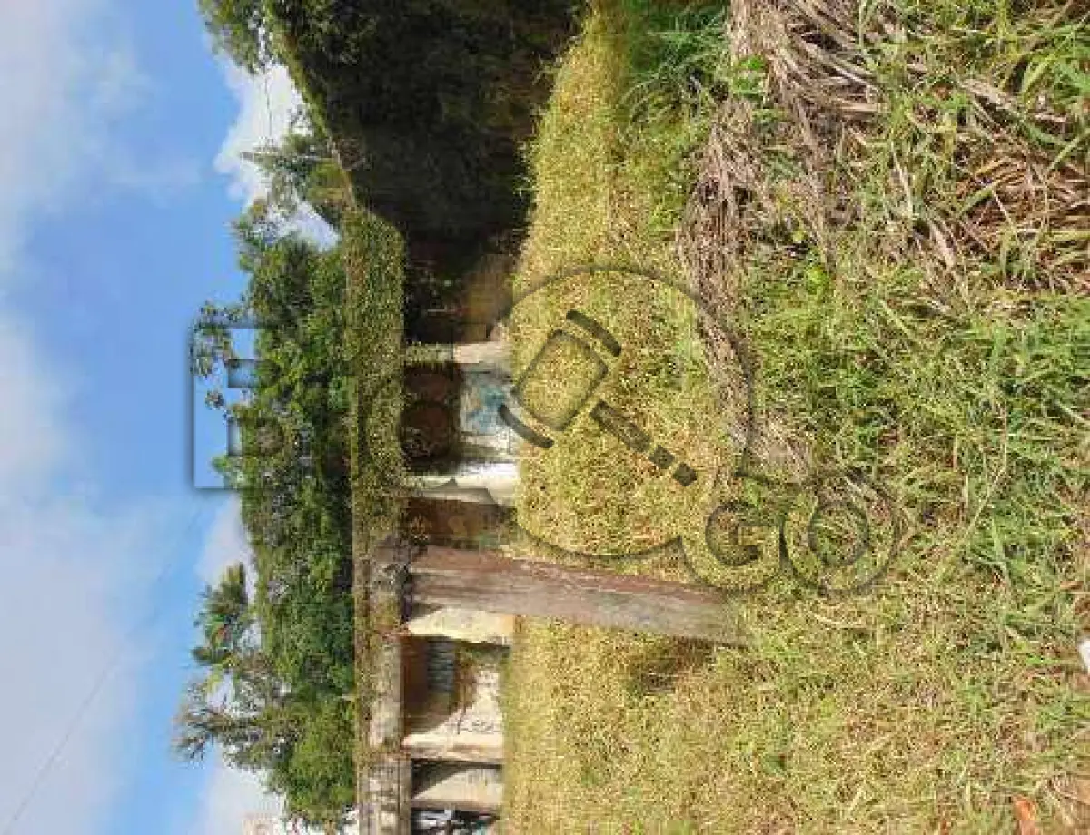 LOTE 004 - Imóvel situado na Av. Santos Dumont, S/N - Bairro Bom Retiro, Joinville /SC - Terreno com área de 457,00m², sem benfeitorias.