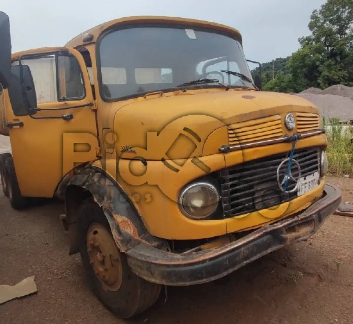 LOTE 026 - SUCATA AUTOMOTIVA - CAMINHÃO M. BENZ/L 1113, Ano/modelo: 1980/1980