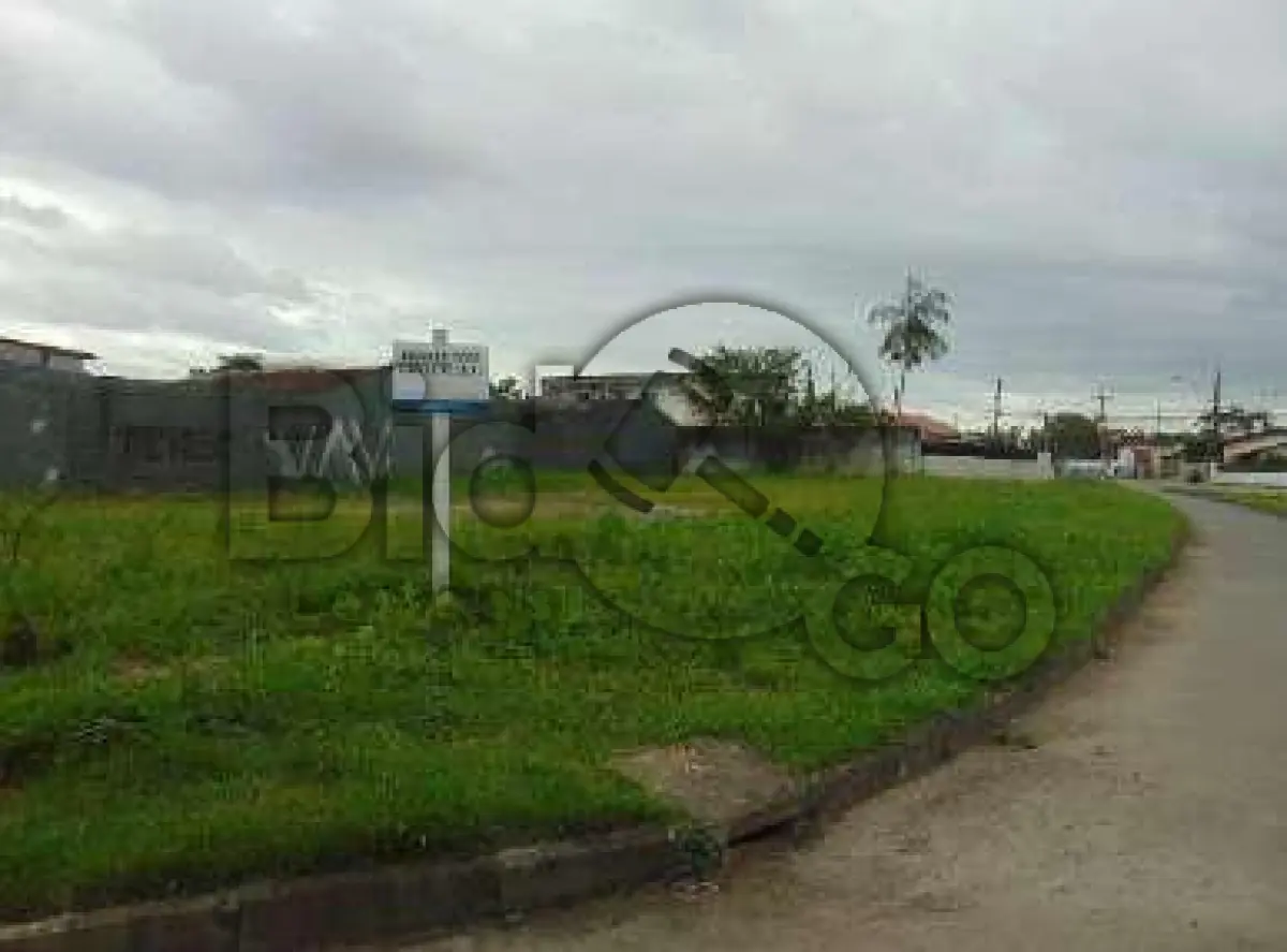 LOTE 002 - Imóvel situado na Rua Juliano Moreira, S/N - Bairro Boa Vista, Joinville /SC - Terreno com área de 400,00m², sem benfeitorias.
