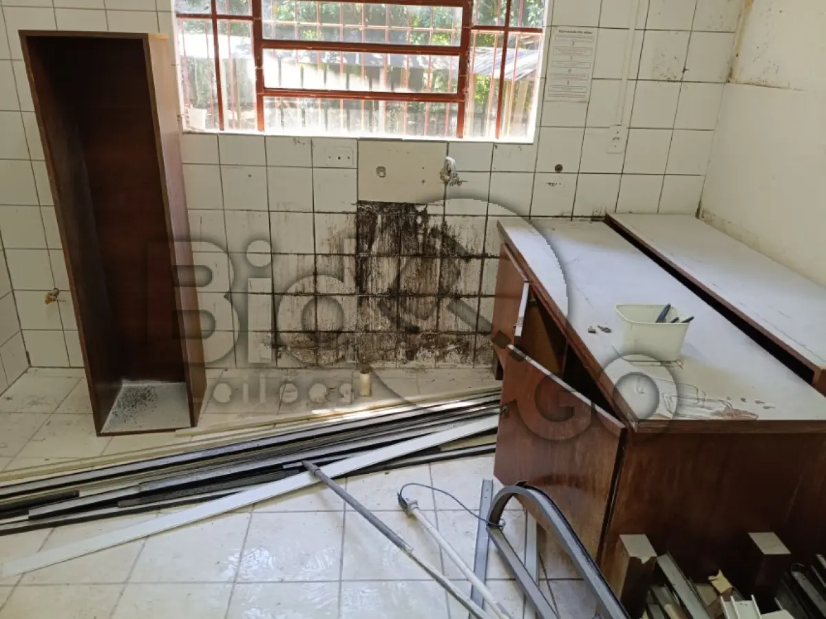 LOTE 002 - SUCATAS DIVERSAS