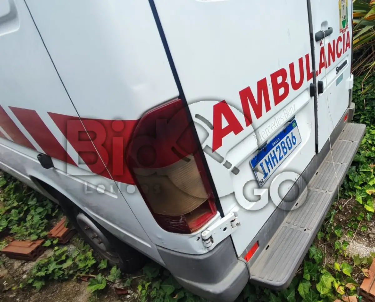 LOTE 008 - AMBULÃNCIA I/M.BENZ SPRINTER TH AMB, Ano/modelo: 2004/2004