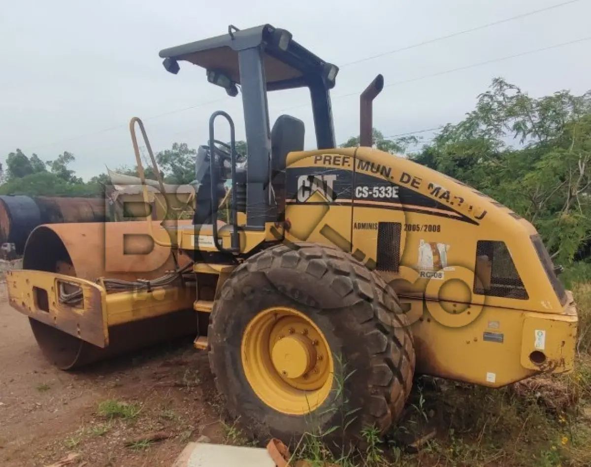 LOTE 021 - ROLO COMPACTADOR Caterpillar