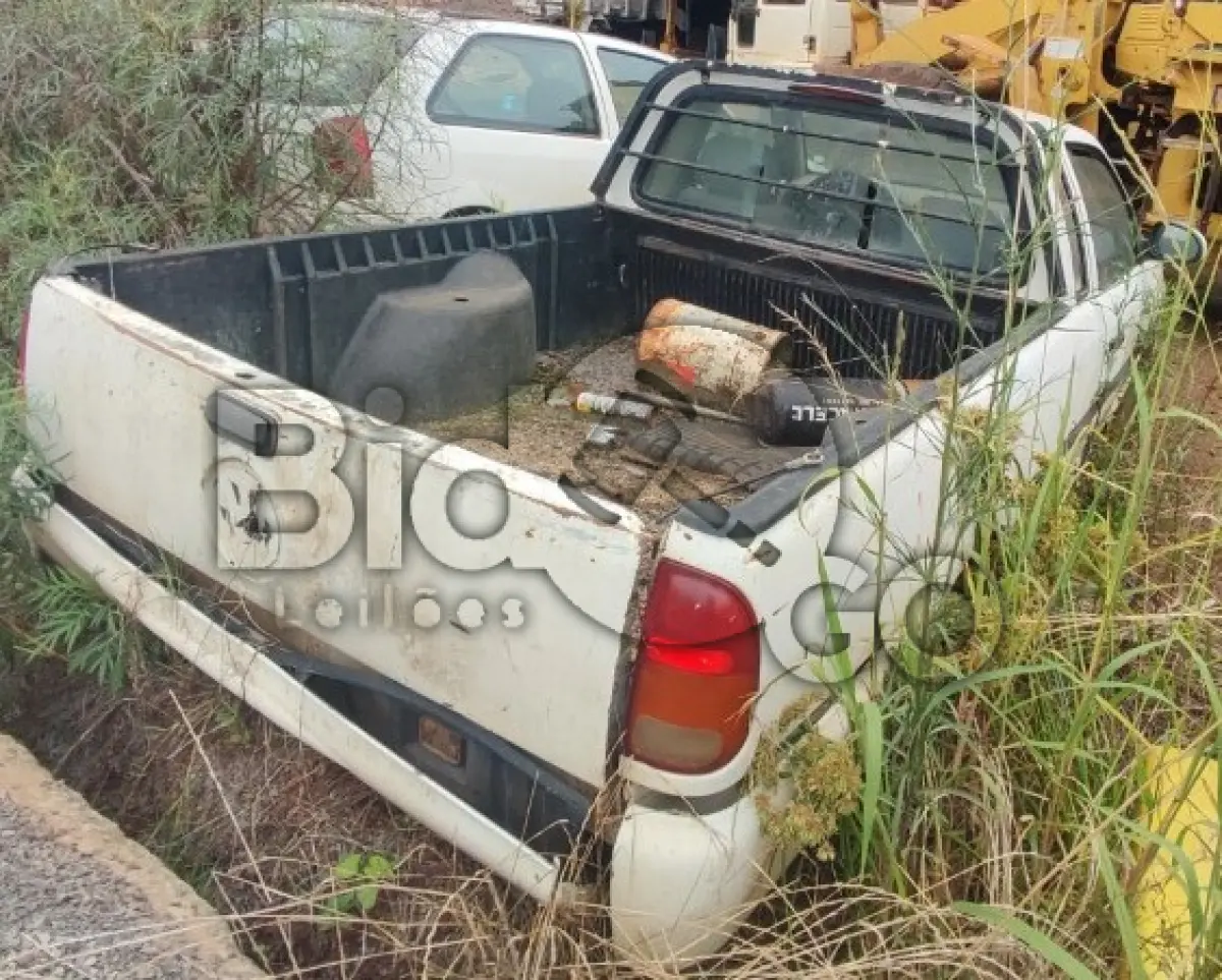 LOTE 006 - CAMIONETA, VW/SAVEIRO CL 1.6 MI, Ano/modelo: 1998/1999