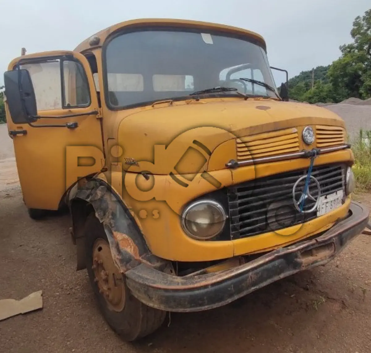 LOTE 026 - SUCATA AUTOMOTIVA - CAMINHÃO M. BENZ/L 1113, Ano/modelo: 1980/1980