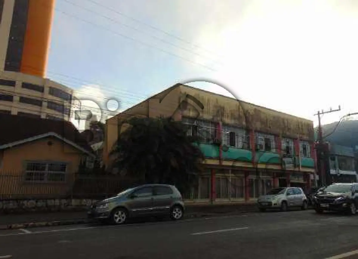 LOTE 001 - Imóvel situado na Rua Princesa Isabel,106 - Bairro Centro, Joinville / SC -Terreno com área de 705,97m², com benfeitorias, área construída de814,41m².