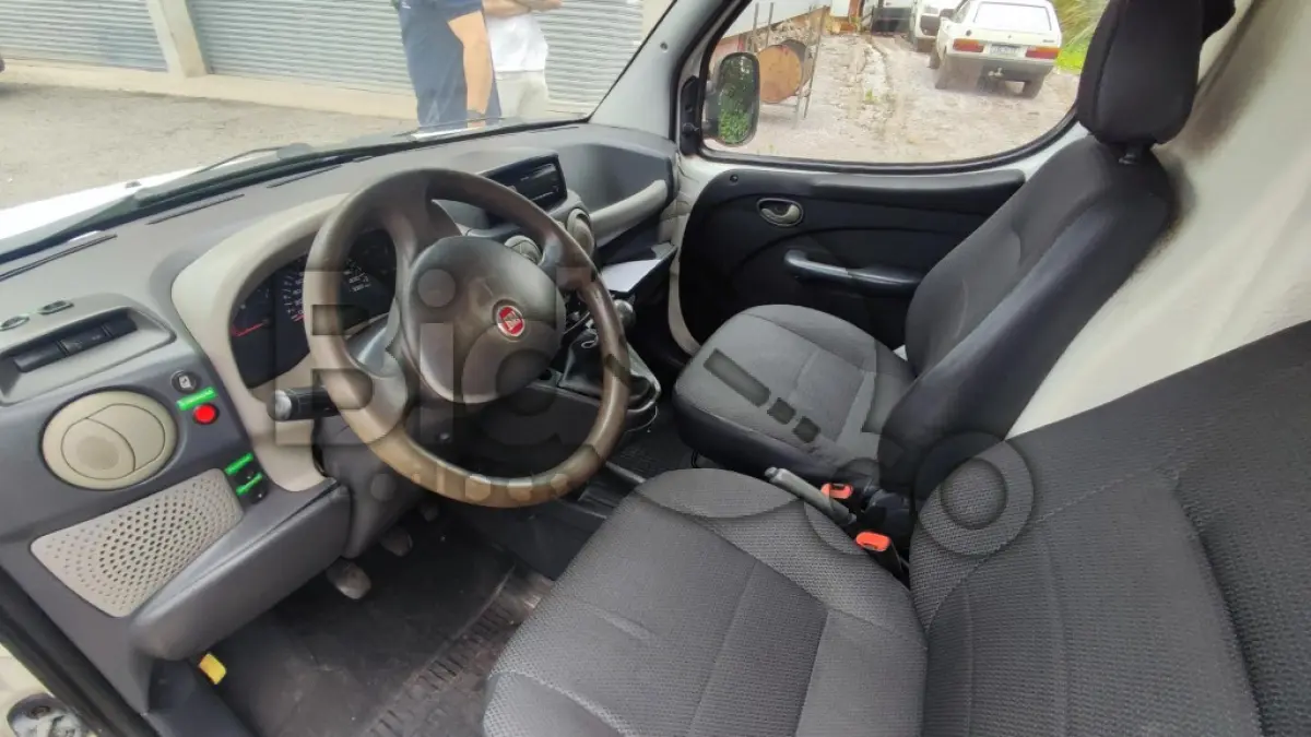 LOTE 010 - AMBULÃNCIA FIAT/DOBLO C F TCA AMB, Ano/modelo: 2011/2012