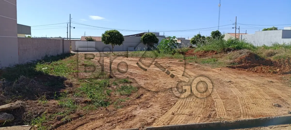 LOTE 021 - Imóvel Urbano com 826,46m², Matrícula 8653