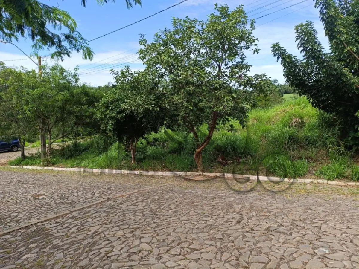 LOTE 002 - Rua Júlio Monzo, Lomba Grande, Terreno: 778,05 m²