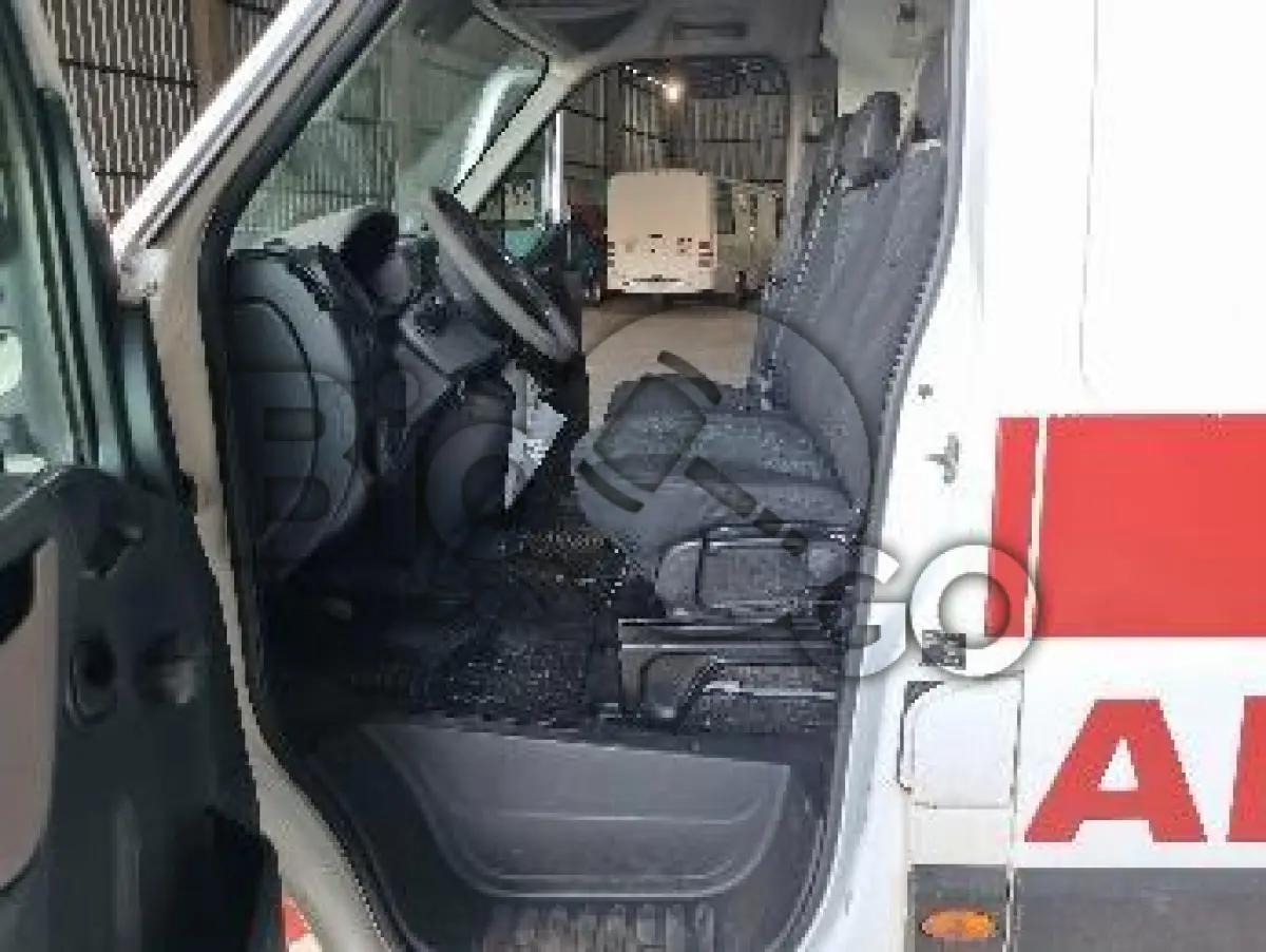 LOTE 009 - AMBULÃNCIA RENAULT/CHAPECO MASTERAM, Ano/modelo: 2014/2015