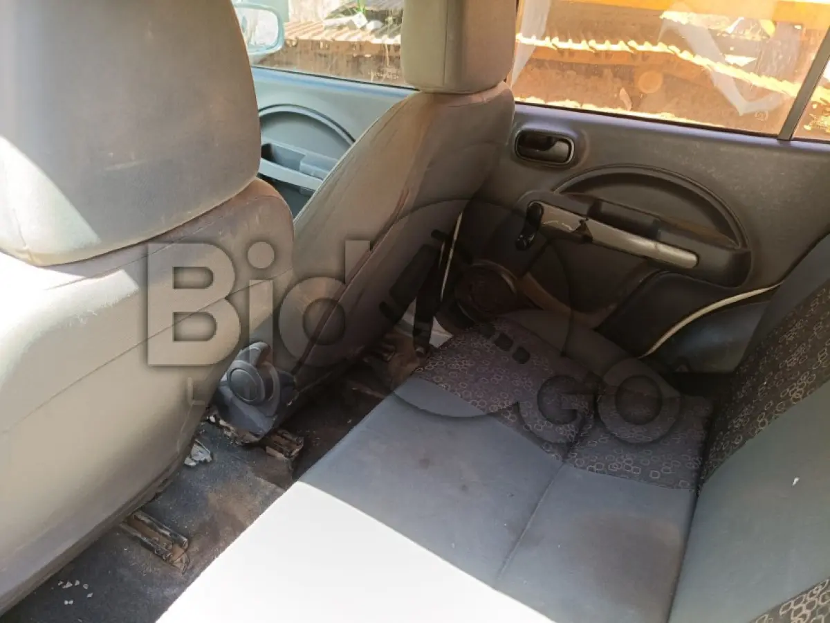 LOTE 005 - AUTOMOVEL FIAT/UNO ECONOMY, Ano/modelo: 2011/2012