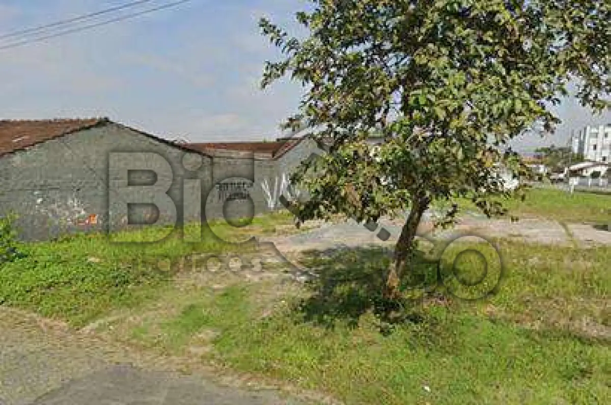 LOTE 002 - Imóvel situado na Rua Juliano Moreira, S/N - Bairro Boa Vista, Joinville /SC - Terreno com área de 400,00m², sem benfeitorias.