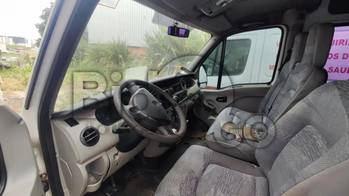 LOTE 011 - MICRO ÔNIBUS RENAULT/MASTER BUS16 DCI, Ano/modelo: 2011/2011
