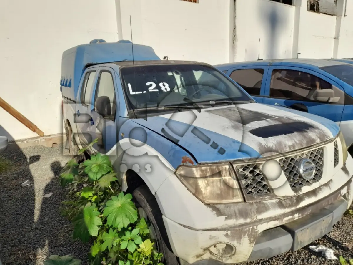 LOTE 028 - NISSAN/FRONTIER XE 4X4 (MOTOR INCOMPLETO), FAB/MOD: 2012/2013