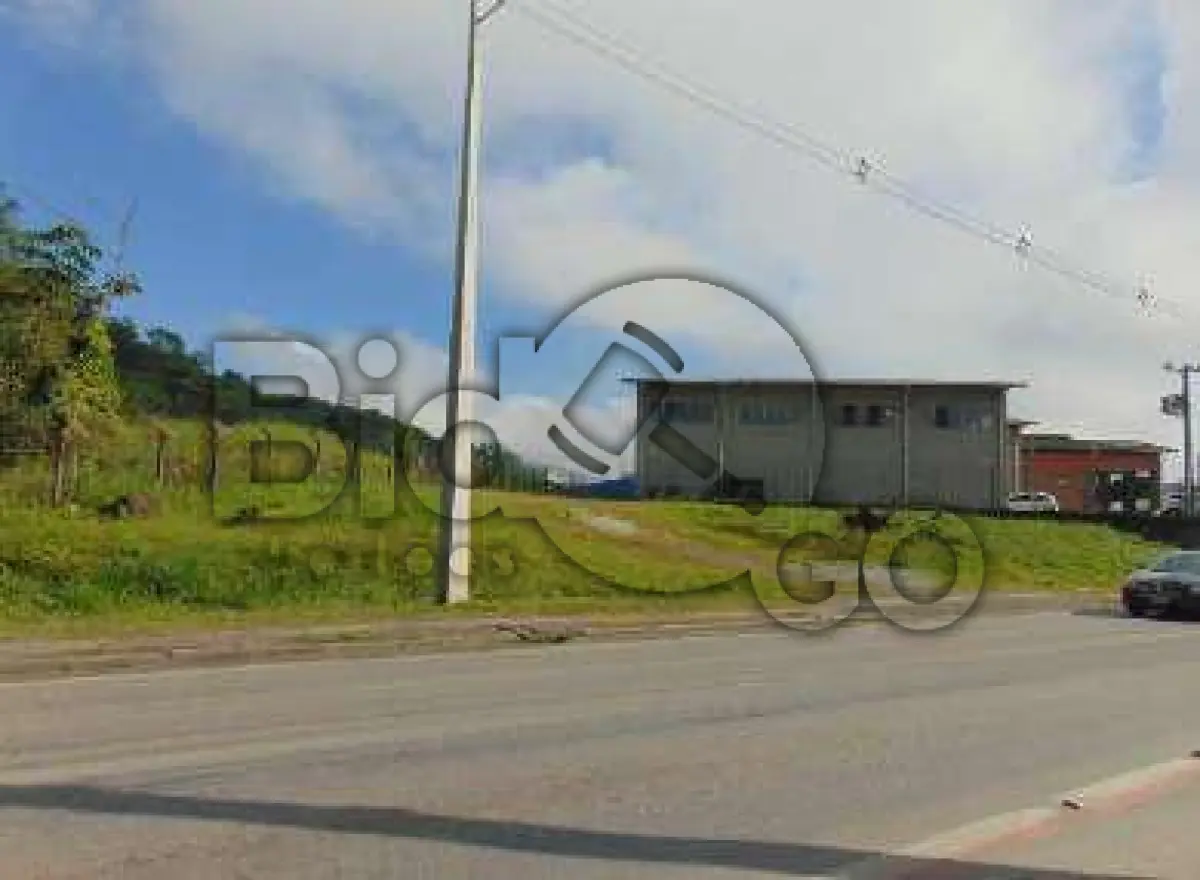 LOTE 011 - Imóvel situado na Rua Tuiuti, S/N - Bairro Zona Industrial Norte, Joinville /SC - Terreno com área de 750,34m², sem benfeitorias.