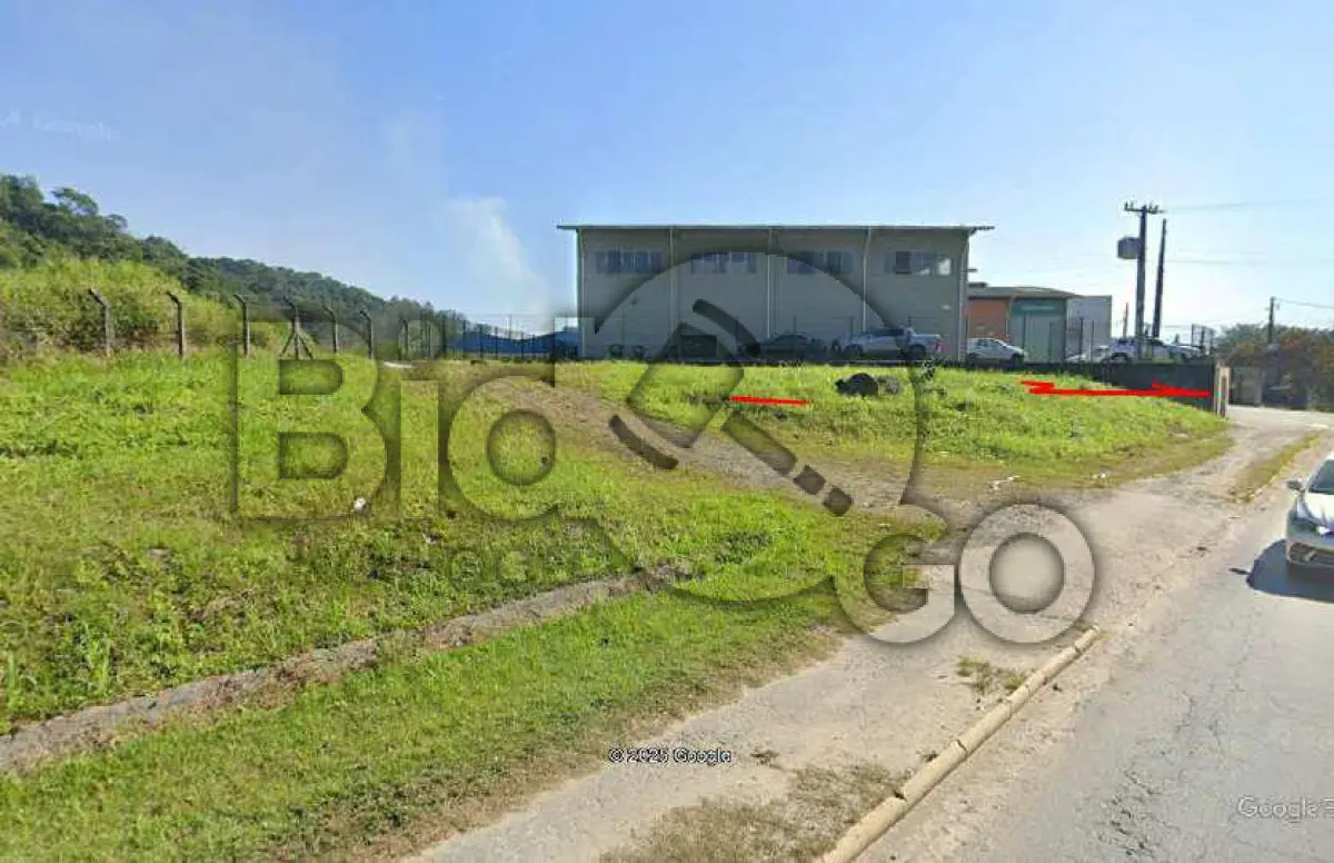 LOTE 011 - Imóvel situado na Rua Tuiuti, S/N - Bairro Zona Industrial Norte, Joinville /SC - Terreno com área de 750,34m², sem benfeitorias.