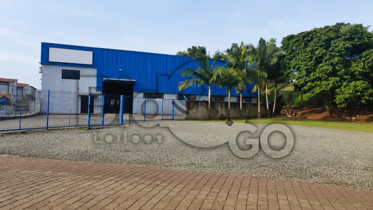 LOTE 010 - Imóvel situado na Rua Dorothóvio do Nascimento, S/N - Zona IndustrialNorte, Joinville / SC - Terreno com área de 915,00m², sem benfeitorias.