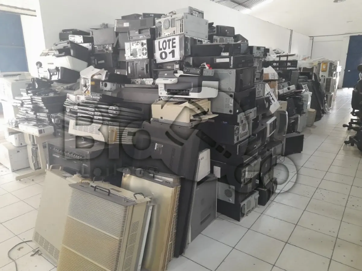 LOTE 001 - DIVERSOS MATERIAIS ELETRÔNICOS/INFORMÁTICA